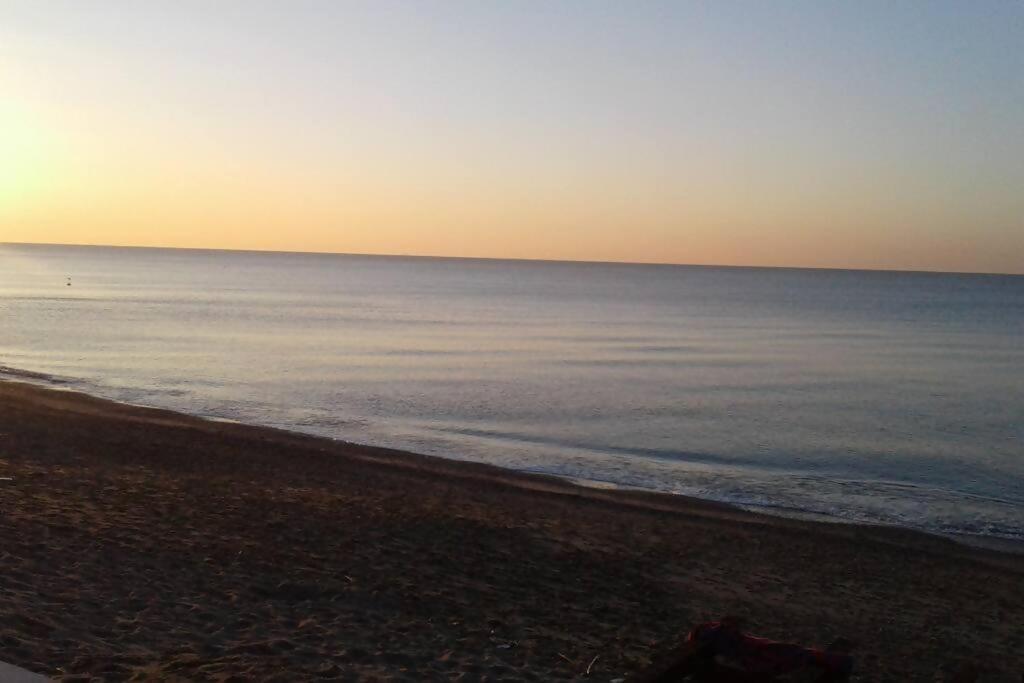Larte Al Mare Vicino Spiaggia Con Ac E Wifi Apartment Savona Ngoại thất bức ảnh